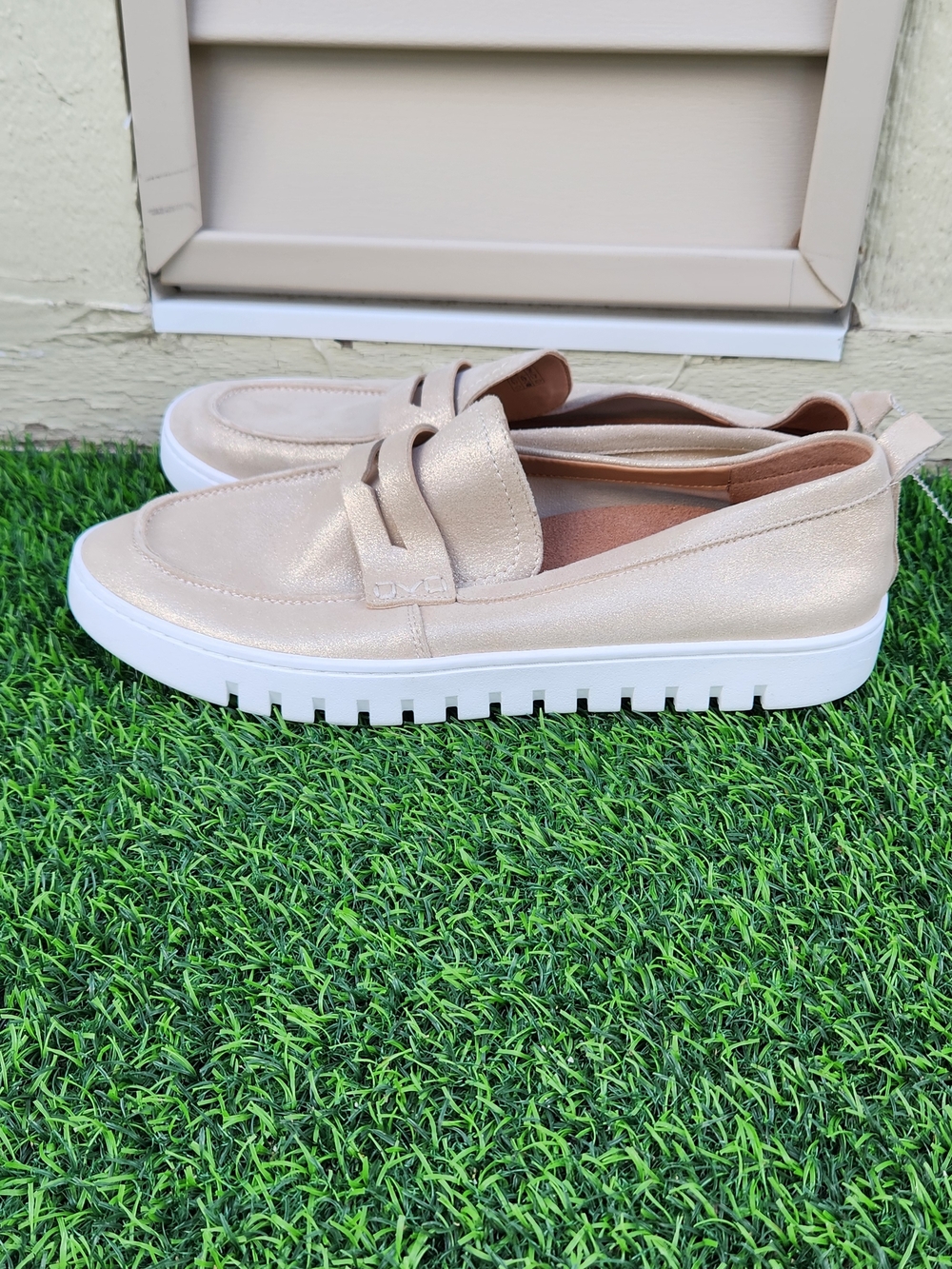 Vionic Metallic Beige Slip-On Loafers with White Platform Sole SIZE 13